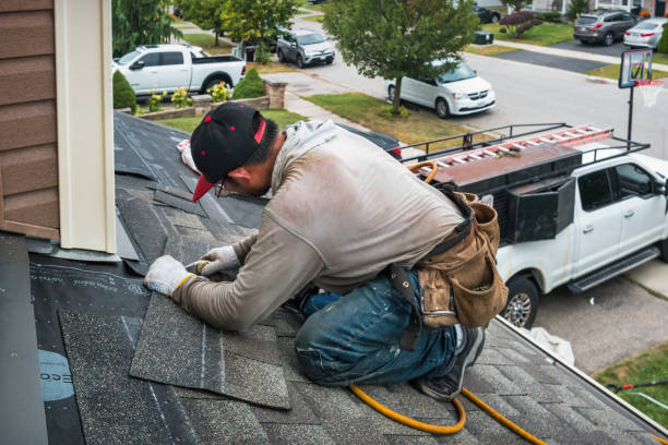 Professional Flat Roof Repair technician working in Hysham, MT